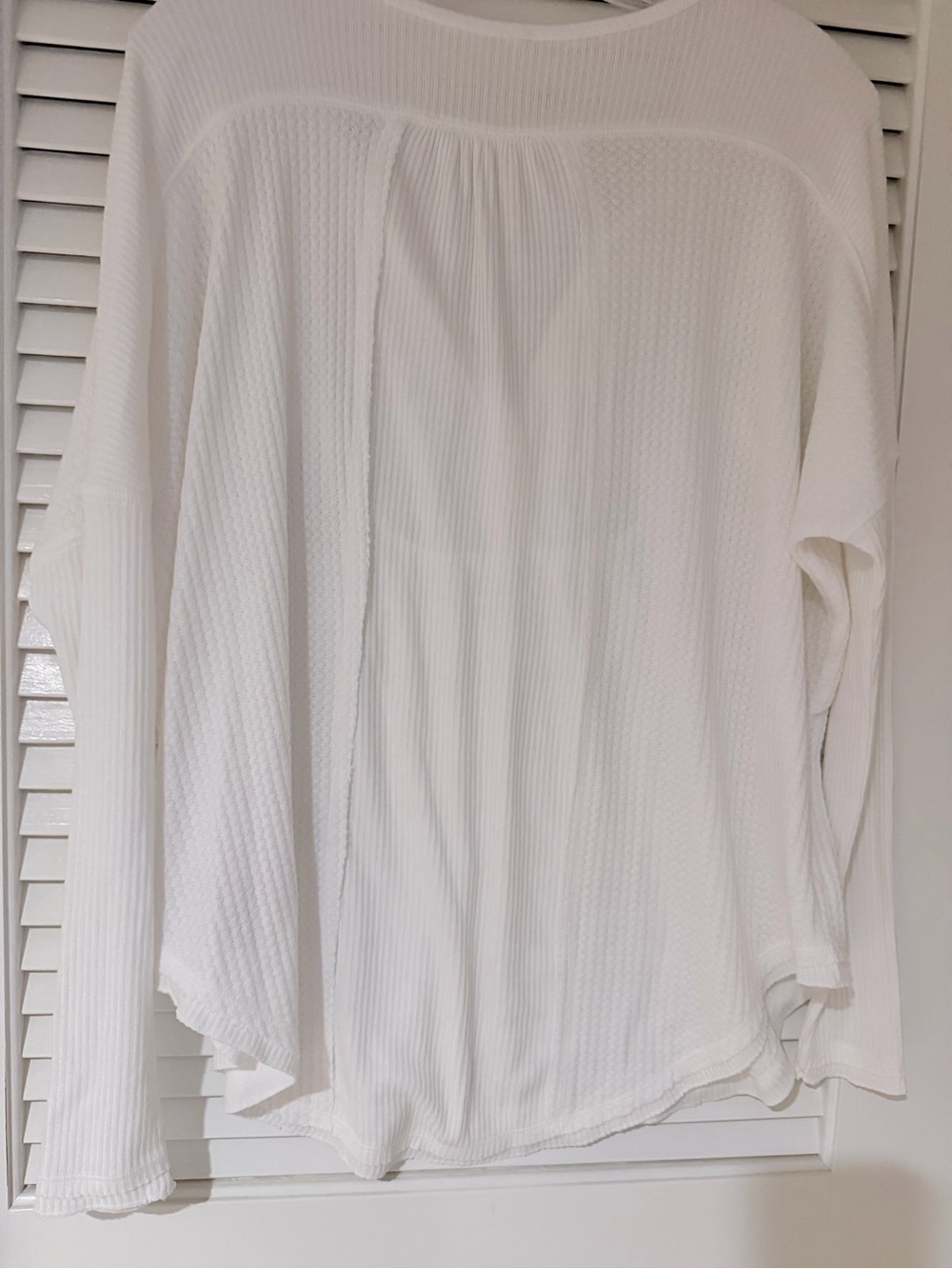 Free people White Women's Lightweight Button-Front Peasant Top - Picture 3 of 4